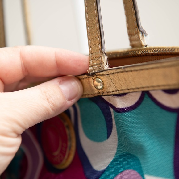 Coach Poppy Pop Graffiti Glam Tote Bag Signature Zip Closure Colorful Gold Trim - Picture 3 of 7